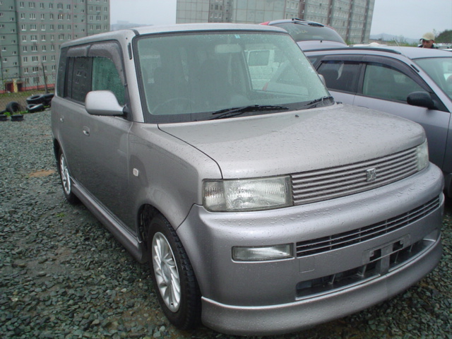 2000 Toyota bB