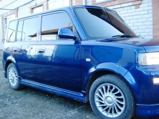 2000 Toyota bB