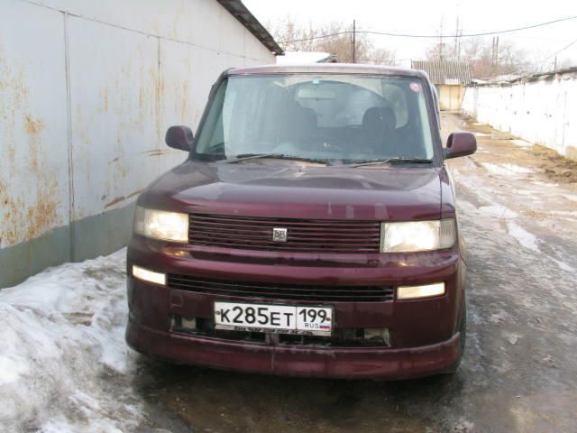 2000 Toyota bB