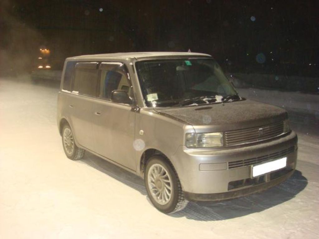 2000 Toyota bB