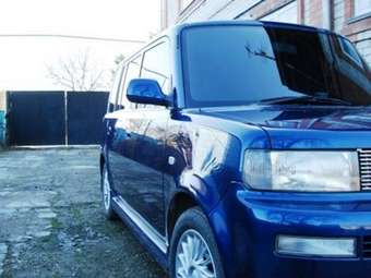 2000 Toyota bB Images