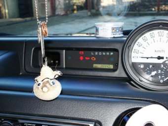 2000 Toyota bB Pictures
