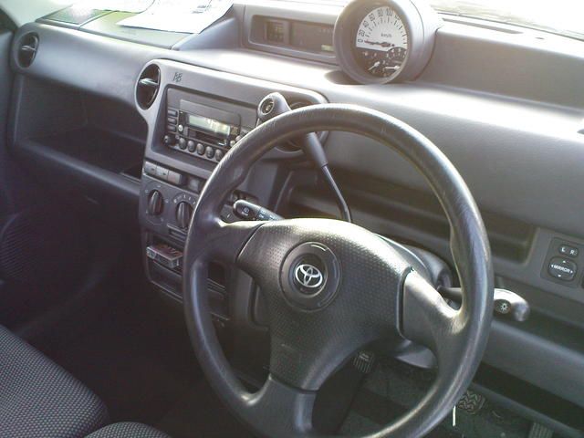 2001 Toyota bB