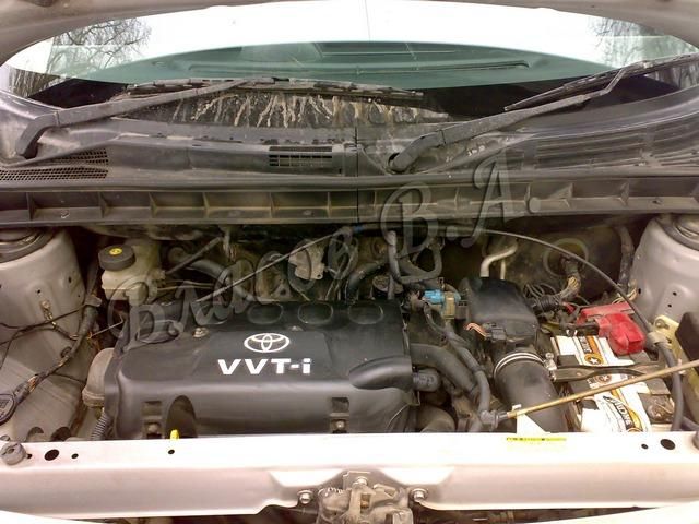 2001 Toyota bB