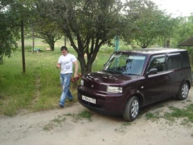 2001 Toyota bB
