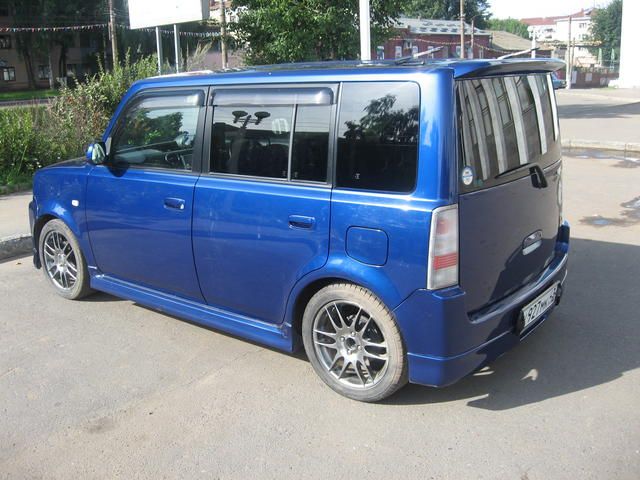 2001 Toyota bB