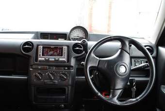 2001 Toyota bB Pictures