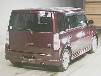 2001 Toyota bB Photos