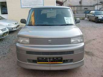 2001 Toyota bB Pictures