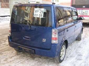 2001 Toyota bB Photos