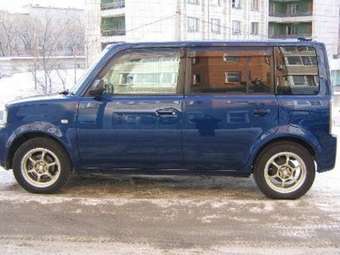 2001 Toyota bB Photos