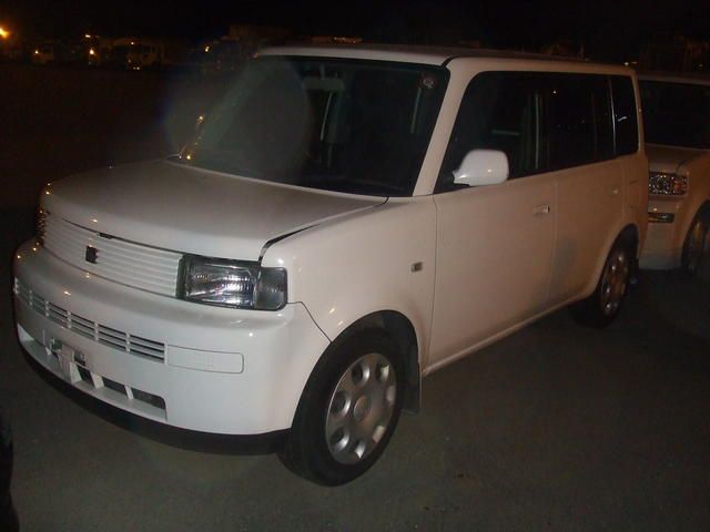2002 Toyota bB