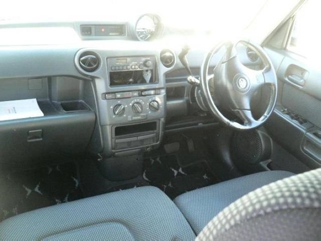2002 Toyota bB