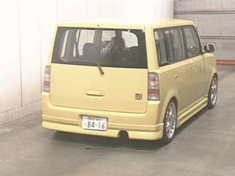 2002 Toyota bB Pictures