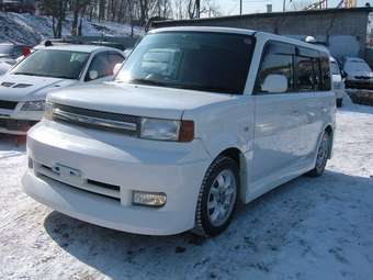 2002 Toyota bB Pictures