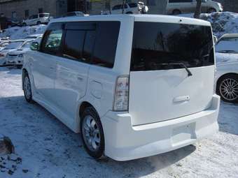 2002 Toyota bB Pictures