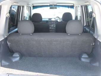 2002 Toyota bB Photos