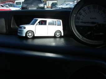 2002 Toyota bB Pictures