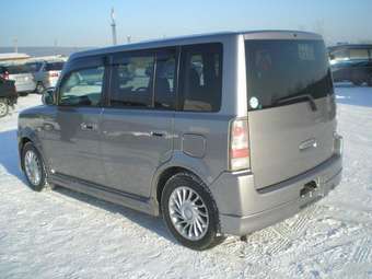 2002 Toyota bB Pictures