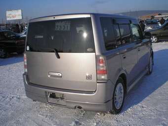 2002 Toyota bB Pictures