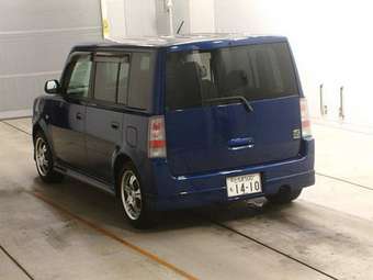 2002 Toyota bB Photos
