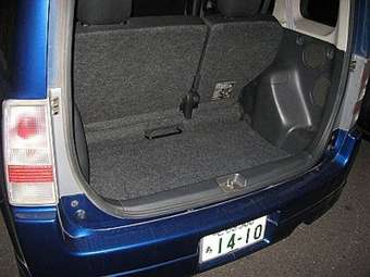 2002 Toyota bB Pics