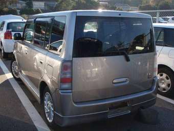 2002 Toyota bB Pictures