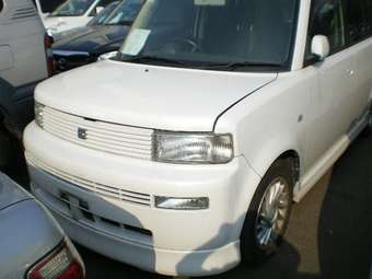2002 Toyota bB Pictures