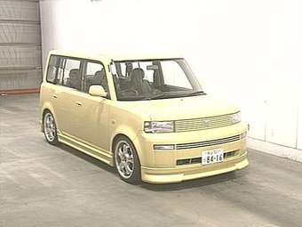 2002 Toyota bB Pics