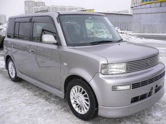 2002 Toyota bB Pictures