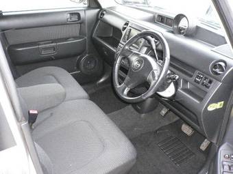 2002 Toyota bB Pics