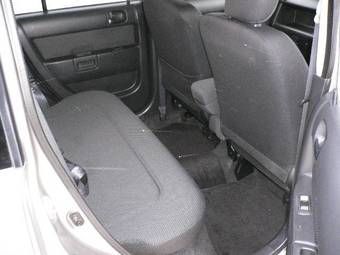 2002 Toyota bB Pictures