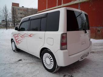 2002 Toyota bB Photos