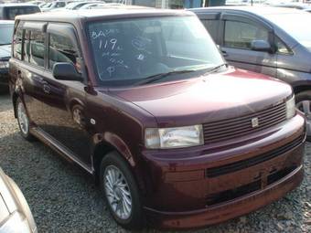 2002 Toyota bB Pictures