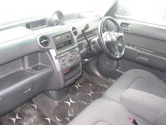 2002 Toyota bB Pictures