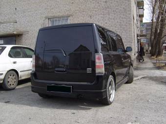 2002 Toyota bB Pics