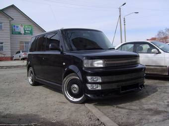2002 Toyota bB Pictures