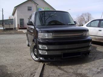 2002 Toyota bB Pictures