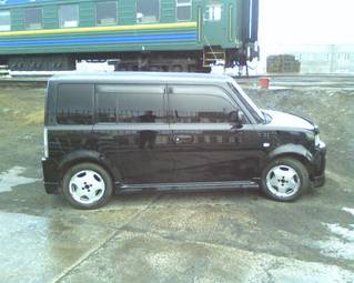 2002 Toyota bB Pics