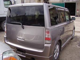 2002 Toyota bB Pictures