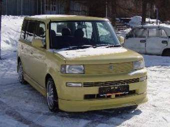 2002 Toyota bB Photos