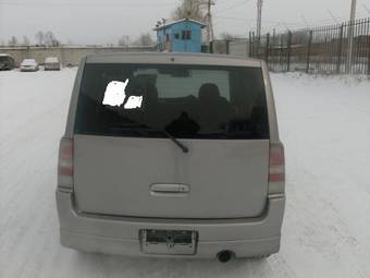 2002 Toyota bB Photos