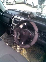 2002 Toyota bB Photos