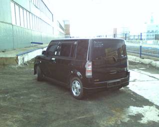 2002 Toyota bB Photos