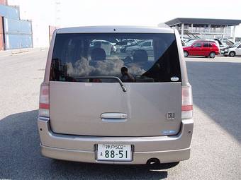 2002 Toyota bB Pictures
