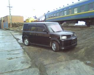2002 Toyota bB Pics