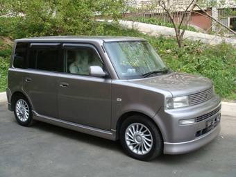 2002 Toyota bB Photos