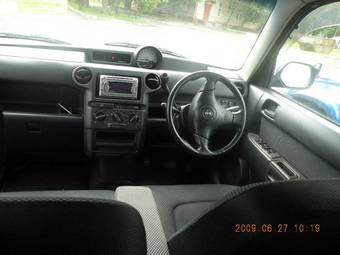 2002 Toyota bB Photos