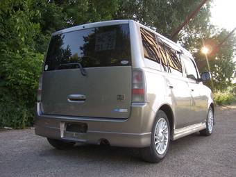 2002 Toyota bB Pictures