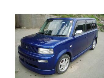2002 Toyota bB Images